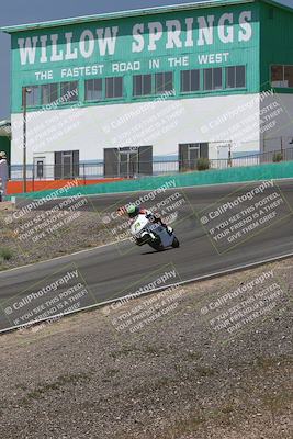 media/Apr-20-2025-AHRMA (Sun) [[393a79c373]]/Race/Group 4/Turn 4b/